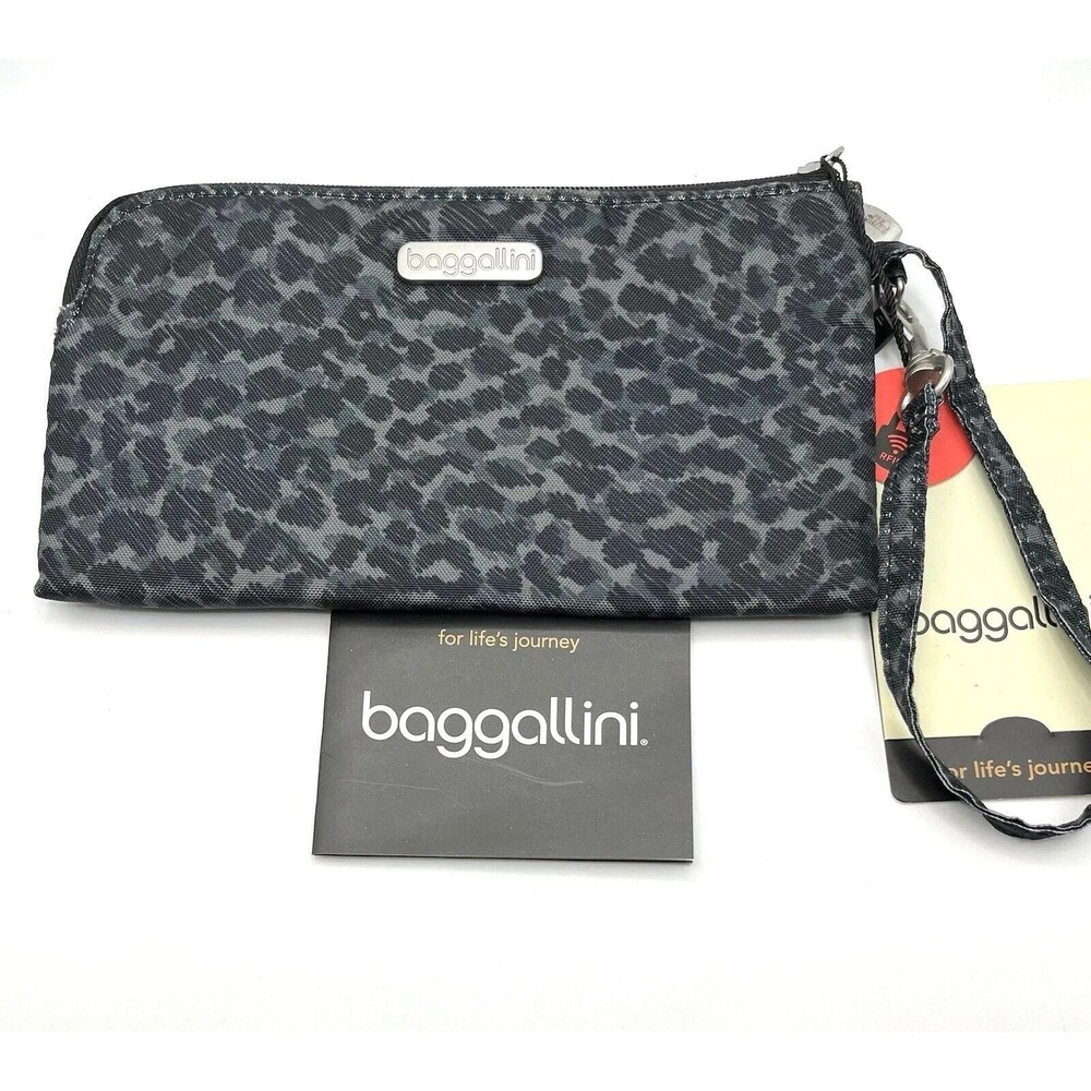 Baggallini RFID Wristlet Wallet Card Holder Animal Print Cheetah 7"X 4"